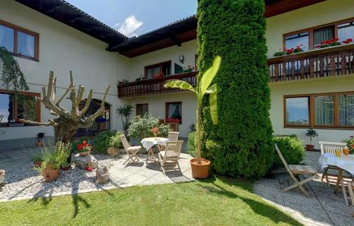 Hotel Garni Landhaus Servus