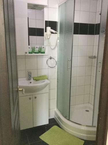 Hostal Old's Car Zimmer & Apartment Vermietung