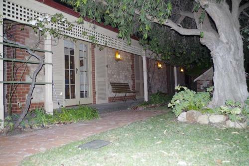 Charlottes Cottage