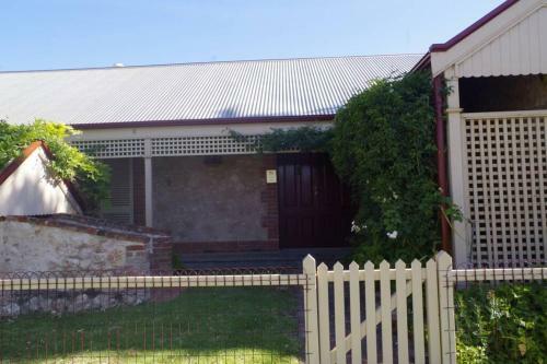 Charlottes Cottage