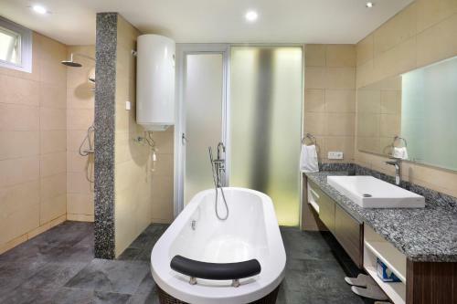 Waterfall Villa Ubud