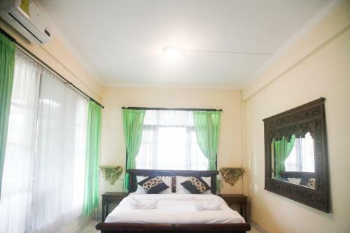 Lodge Pondok Legon House