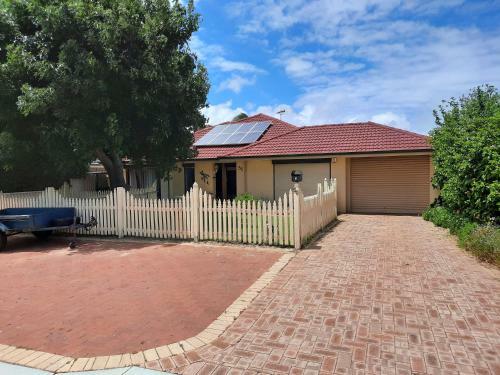 Comfortable Secure Homeshare No Quarantine Facilities Available