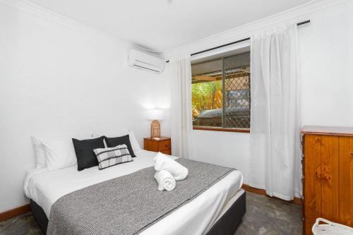 Scarborough Funk - Walk To Beach - Sleeps 6