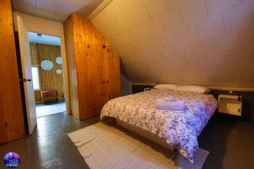 Chalet Petit Pierrot-bord de L'eau-chalets Galaxia