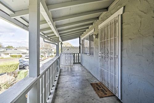 Sunnyvale Apartment With Off-street Parking