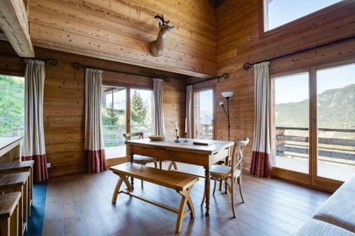 Fabulous Luxury Spa Chalet W. Jacuzzi Sauna