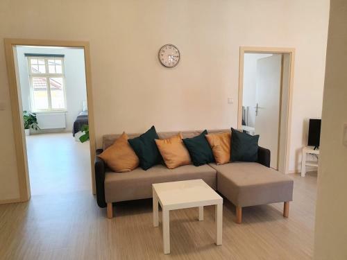 Spacious Luxury Apartment In The City Center