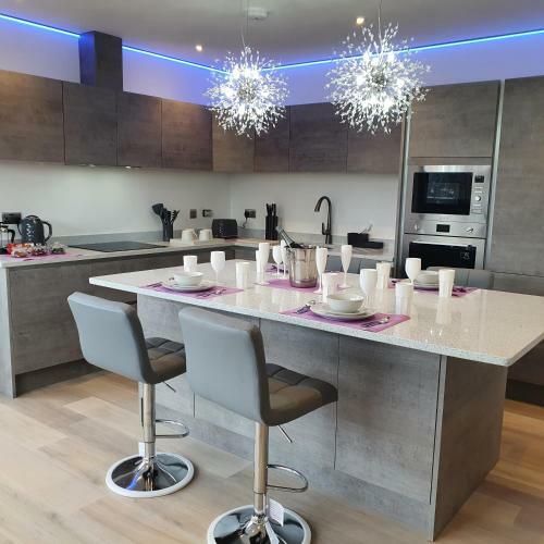 Apartamento Central Penthouse With Hot Tub & Views 24