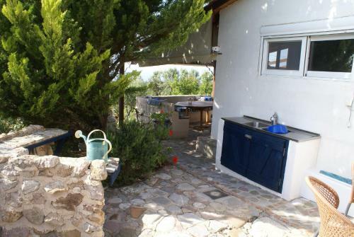 O Ioannis