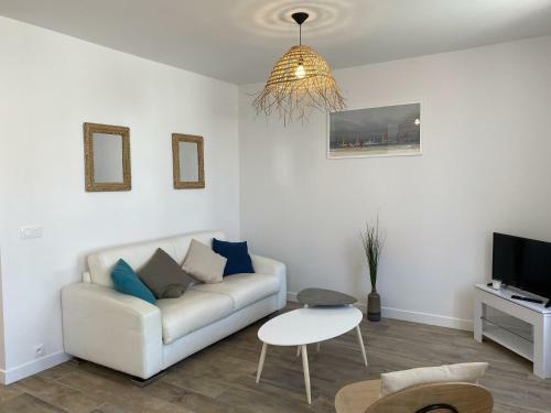 Apartamento Superbe T3 Beaurivage C�te Des Basques 2 Chambres- 2 Sdb- Balcon