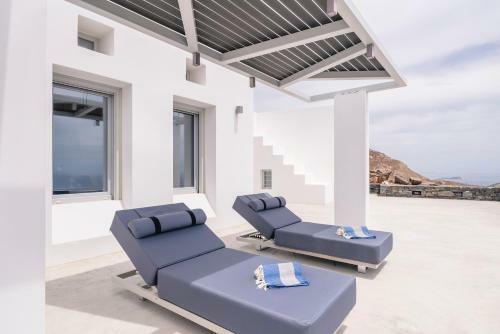 Villa Nites