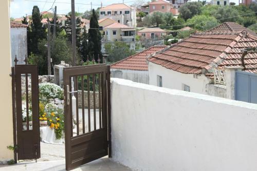Antonis Traditional House