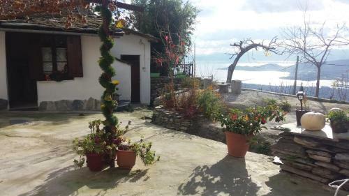 Apartamento Estian Makrinitsas