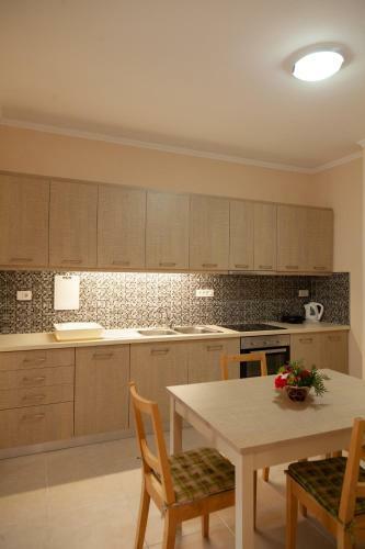 Tsoutsis Apartments