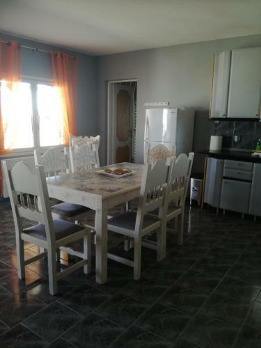 Seven Seas Apartments