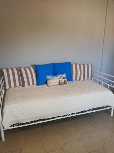 Seven Seas Apartments