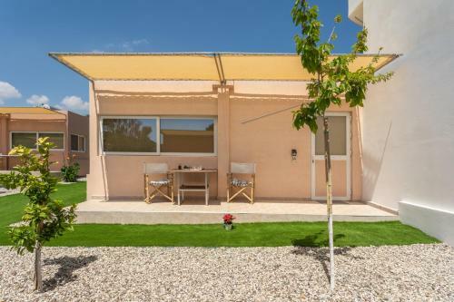 Modular Bungalows Vravrona Artemis Greece