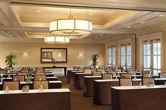 Woodmark Hotel Yacht Club & Spa