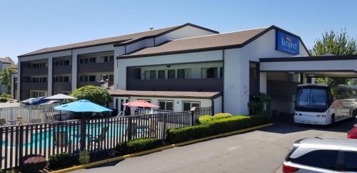 Hotel Baymont Inn And Suites Seattle/kirkland