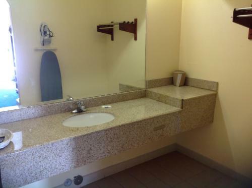 Motel Hometowner Inn & Suites