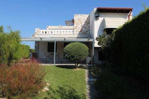 Elikon Luxury Villa
