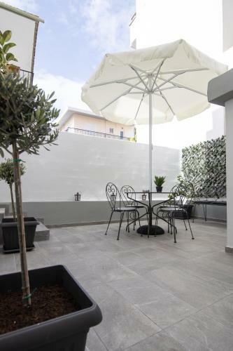 Citizen Apartments