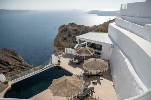 Hotel Apeiron Blue Santorini
