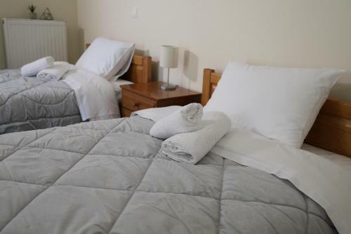 Flo's Apartments
