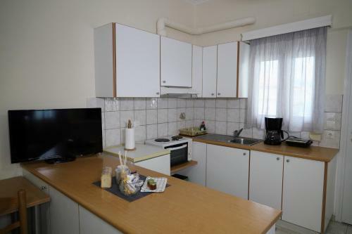 Flo's Apartments
