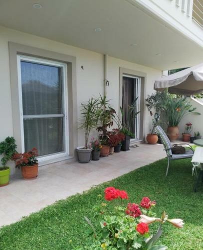 Apartamento Xrysa's Garden