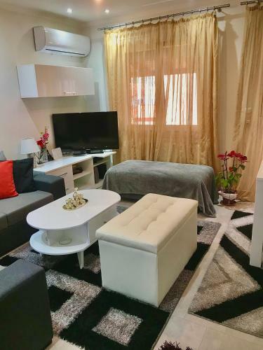 Nikos Apartament