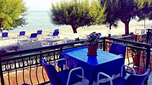 Hostal Rooms Ntontas