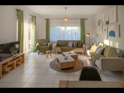 Omalia Apartment