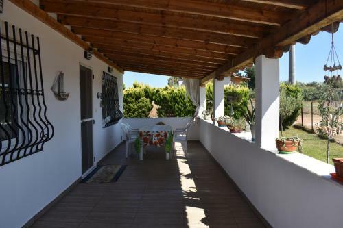 Villa , Huge Garden ,quiet House,bbq,near Beach