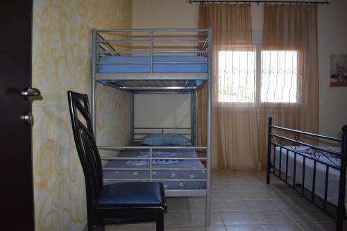 Villa , Huge Garden ,quiet House,bbq,near Beach