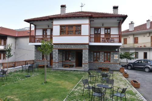 Hostal Nuca Guesthouse