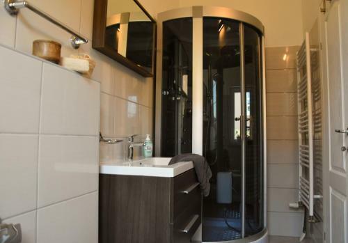 Villa Selo Mekisi The Private Villa With A Heated Pool