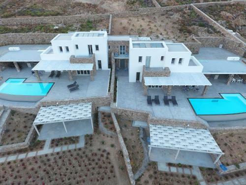 The Mykonist Executive Villa Elia Beach