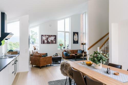 Modern Villas In Plush Town