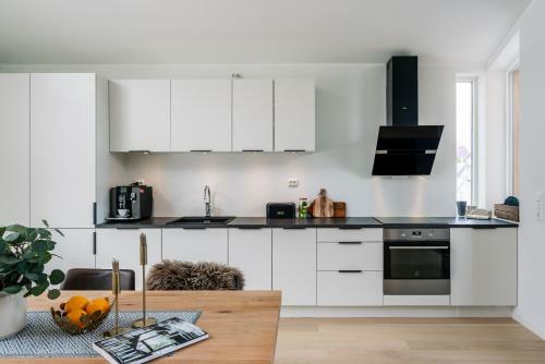 Modern Villas In Plush Town