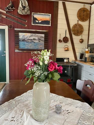 Kr�marvika Lodge