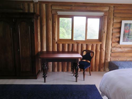 Knysna Log Home - Brenton On Lake