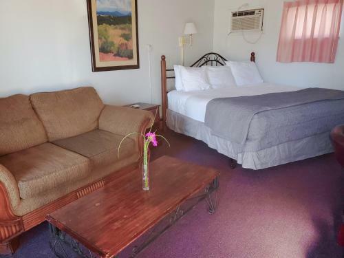 Midtown Motel