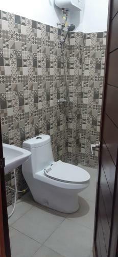 Hostal 7l Guest House