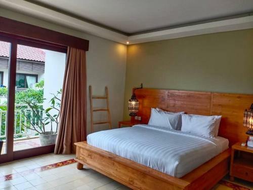 Vintage 3-bedroom Villa With Plunge Pool