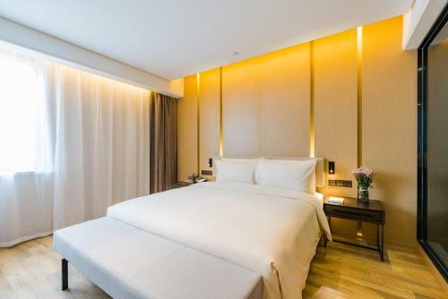 Atour S Hotel Shanghai Oriental Pearl Tower