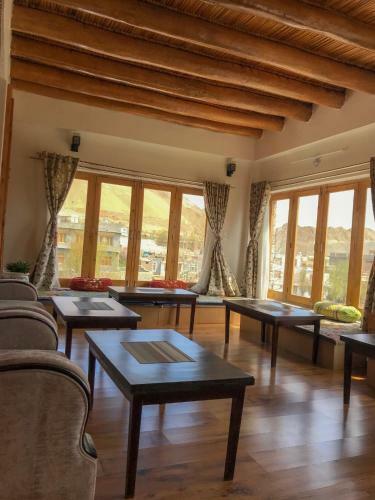 Hostal Heschuk Guest House