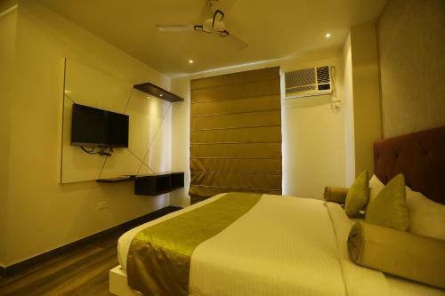 Hotel Gurveer Royal