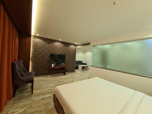 Hotel Aryaan Resort